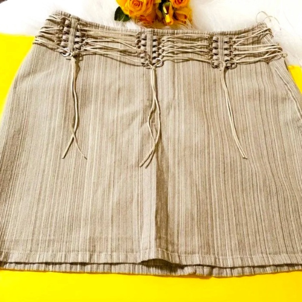 Revolt skirt size 22🌺🌺🌺